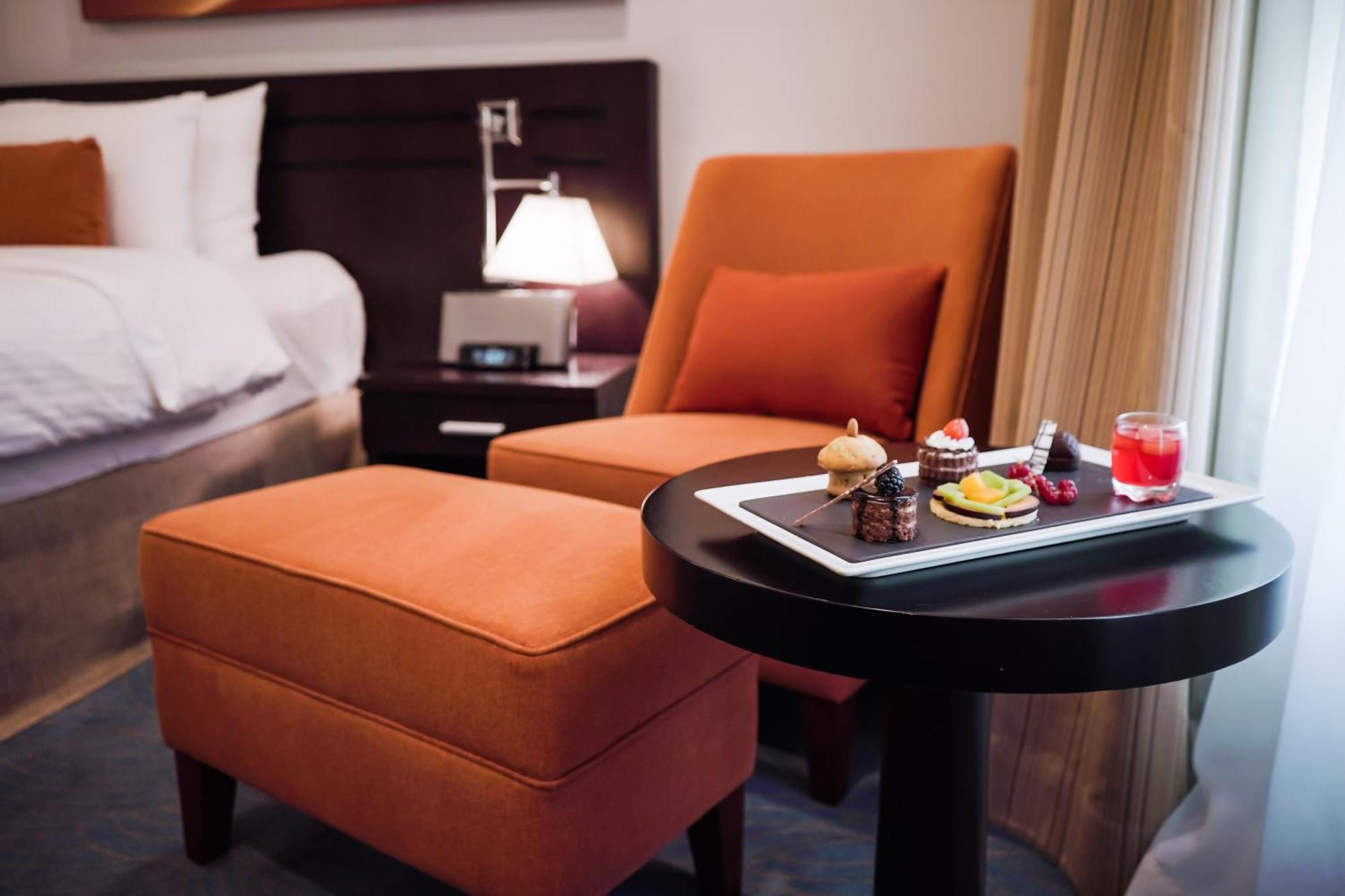 City Seasons Hotel & Suites Muskat Rom bilde