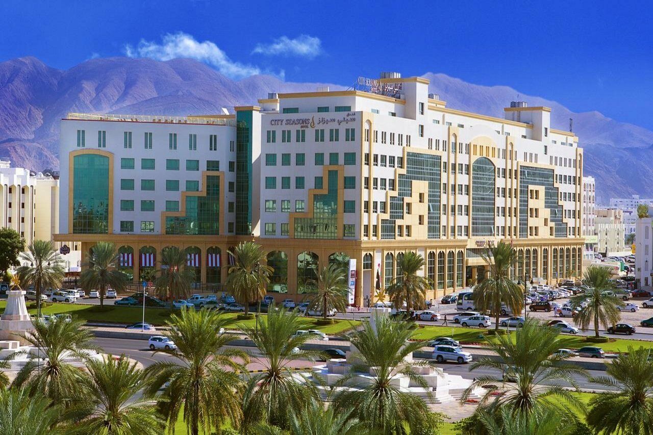 City Seasons Hotel & Suites Muskat Eksteriør bilde